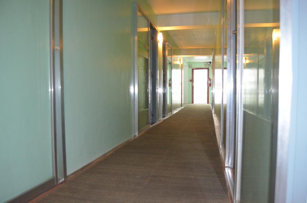 Franchise One Hotel Makati City Exterior foto